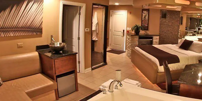 The Champagne And Luxury Hotel 3*
