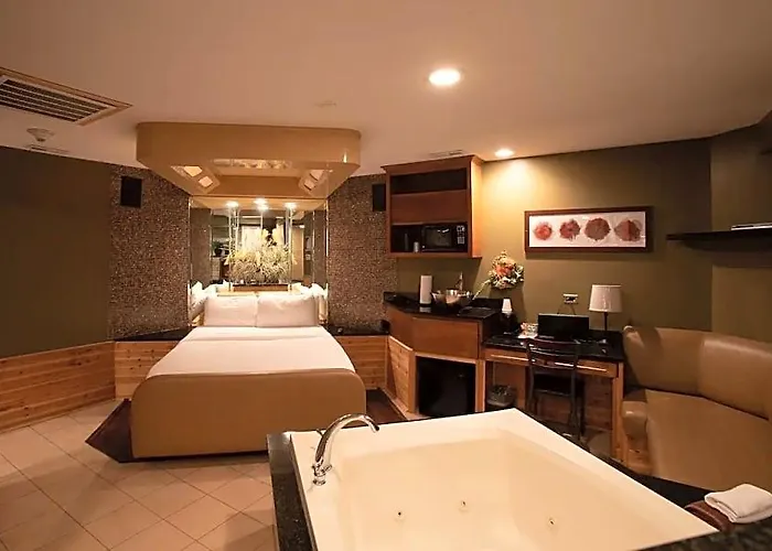 Hotel The Champagne And Luxury