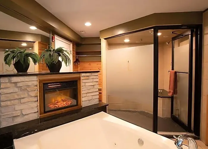The Champagne And Luxury Hotel 3*