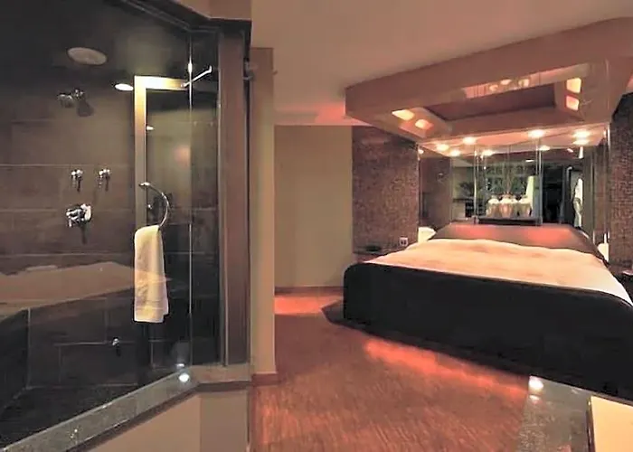Hotel The Champagne And Luxury 3*