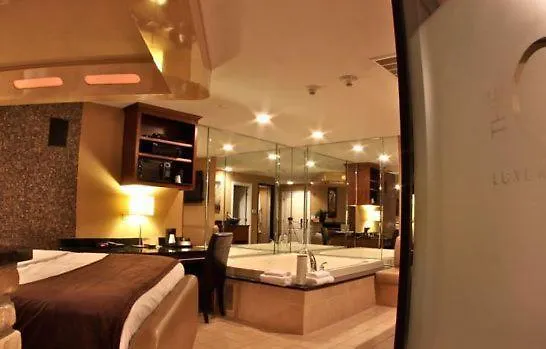 The Champagne And Luxury Hotel